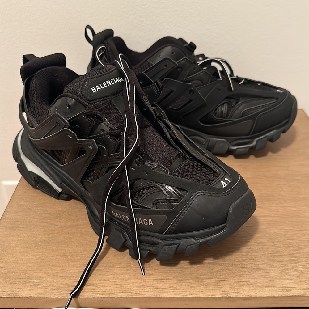 Bought this Balanciaga shoes in about three months ago. Size is 8-1/2 Wore twice - Picture 2 of 2